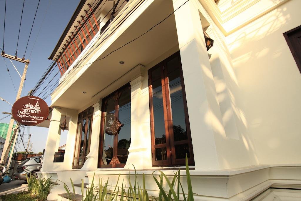 Hotel Baan Ratchiangsaen Chiang Mai Zewnętrze zdjęcie